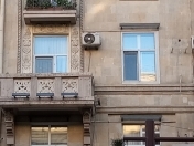 Satılır 3 otaqlı 68 m2 köhnə tikili Nizami m.