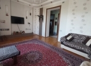 Satılır 2 otaqlı 60 m2 köhnə tikili Bakıxanov