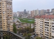 Satılır 3 otaqlı 132 m2 yeni tikili Nizami m.