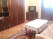 İcarəyə verilir 2 otaqlı 40 m2 köhnə tikili Nizami m.