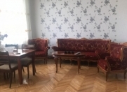 İcarəyə verilir 2 otaqlı 67 m2 köhnə tikili 28 May m.
