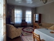 İcarəyə verilir 3 otaqlı 200 m2 həyət evi Qax