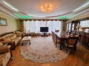 Satılır 4 otaqlı 204 m2 yeni tikili 6 mkr