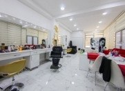 Satılır 1 otaqlı 61 m2 obyekt Şah İsmayıl Xətai m.