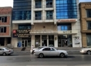 Satılır 5 otaqlı 255 m2 ofis 8 Noyabr m.