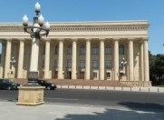 Satılır 3 otaqlı 100 m2 köhnə tikili Sahil m.