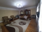 Satılır 5 otaqlı 120 m2 köhnə tikili Bakıxanov