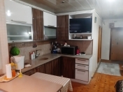 Satılır 2 otaqlı 75 m2 köhnə tikili Ukrayna dairəsi