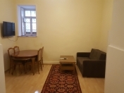 İcarəyə verilir 3 otaqlı 50 m2 köhnə tikili İçəri Şəhər m.