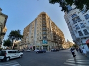 İcarəyə verilir 3 otaqlı 165 m2 yeni tikili Azərbaycan kinoteatrı