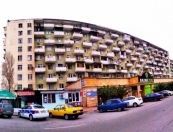 Satılır 3 otaqlı 70 m2 köhnə tikili Nizami m.