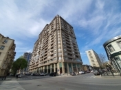 İcarəyə verilir 3 otaqlı 150 m2 yeni tikili Sahil m.