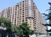 Satılır 3 otaqlı 140 m2 yeni tikili Dəmirçi Plaza