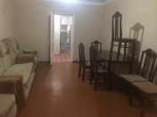 İcarəyə verilir 3 otaqlı 90 m2 köhnə tikili Qara Qarayev m.