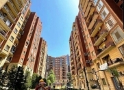 Satılır 3 otaqlı 160 m2 yeni tikili Gənclik m.