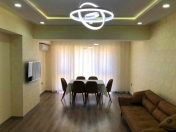 İcarəyə verilir 3 otaqlı 107 m2 yeni tikili AMAY