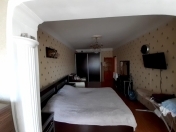 Satılır 3 otaqlı 75 m2 köhnə tikili Bakıxanov