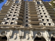 Satılır 3 otaqlı 137 m2 yeni tikili Nizami m.