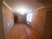 Satılır 1 otaqlı 40 m2 köhnə tikili Bakıxanov