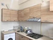 İcarəyə verilir 2 otaqlı 70 m2 köhnə tikili İnşaatçılar m.