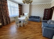 İcarəyə verilir 3 otaqlı 88 m2 yeni tikili 8 Noyabr m.