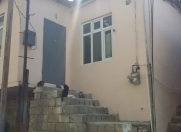 Satılır 2 otaqlı 35 m2 həyət evi Bakı Dövlət Universiteti