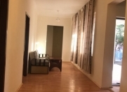 İcarəyə verilir 4 otaqlı 100 m2 həyət evi Bakıxanov