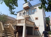 Satılır 5 otaqlı 200 m2 həyət evi Saray