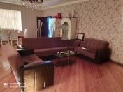 Satılır 4 otaqlı 225 m2 həyət evi Astara