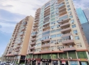İcarəyə verilir 3 otaqlı 130 m2 yeni tikili Xətai r.