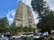 Satılır 4 otaqlı 165 m2 yeni tikili Gənclik m.