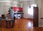 Satılır 1 otaqlı 35 m2 köhnə tikili Bakıxanov