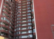 Satılır 4 otaqlı 150 m2 yeni tikili İnşaatçılar m.