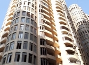 Satılır 3 otaqlı 156 m2 yeni tikili Şah İsmayıl Xətai m.