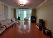 Satılır 4 otaqlı 220 m2 yeni tikili 28 may