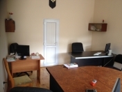 İcarəyə verilir 1 otaqlı 25 m2 ofis İnşaatçılar m.