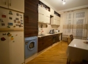 Satılır 2 otaqlı 110 m2 yeni tikili Babək Plaza