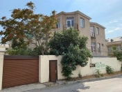 Satılır 20 otaqlı 580 m2 villa Botanika bağı