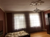 Satılır 4 otaqlı 355 m2 həyət evi Gəncə