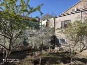 Satılır 6 otaqlı 300 m2 həyət evi Əmircan