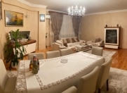Satılır 4 otaqlı 140 m2 yeni tikili Yeni Yasamal