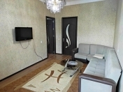 İcarəyə verilir 3 otaqlı 80 m2 köhnə tikili Sahil m.