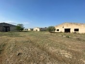 Satılır 10 otaqlı 10000 m2 obyekt Salyan