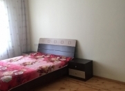 İcarəyə verilir 4 otaqlı 120 m2 köhnə tikili Gənclik m.