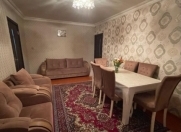 İcarəyə verilir 3 otaqlı 50 m2 köhnə tikili Gənclik m.