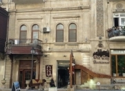İcarəyə verilir 3 otaqlı 130 m2 köhnə tikili İçəri Şəhər m.