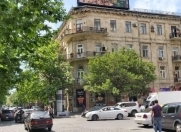 Satılır 4 otaqlı 187 m2 köhnə tikili 28 May m.