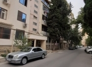 Satılır 3 otaqlı 68 m2 köhnə tikili 8 mkr