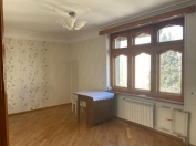 Satılır 2 otaqlı 60 m2 köhnə tikili Bakıxanov