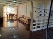 Satılır 4 otaqlı 130 m2 yeni tikili İnşaatçılar m.